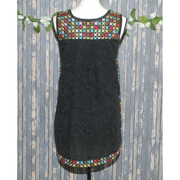 Lugga Black Sleeveless Embroidered Top Size M Colorful X Pattern Cut Out Lace - Picture 6 of 11